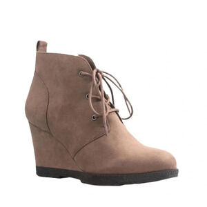 American Rag Women's Kiraa Heeled Almond Toe Booties Brown Size 9 M